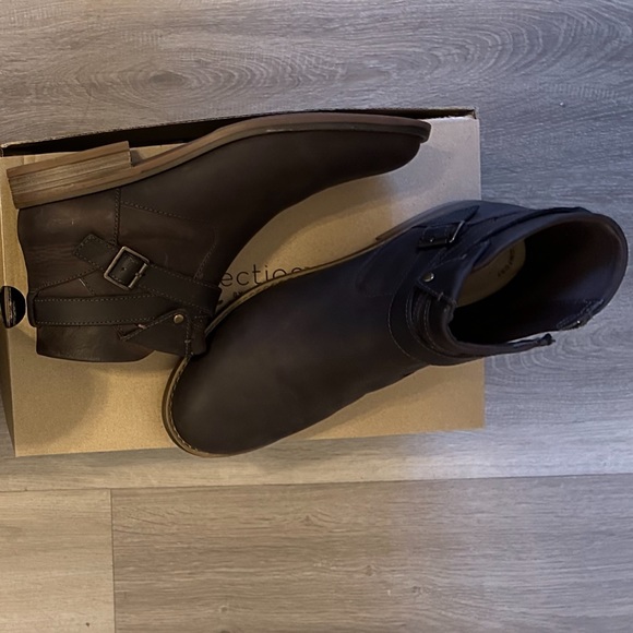 Clark boots - Picture 2 of 2